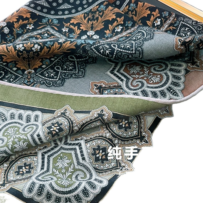 Central Compass Persian Floral - Shawl Wrap Winter ulasan dan harga